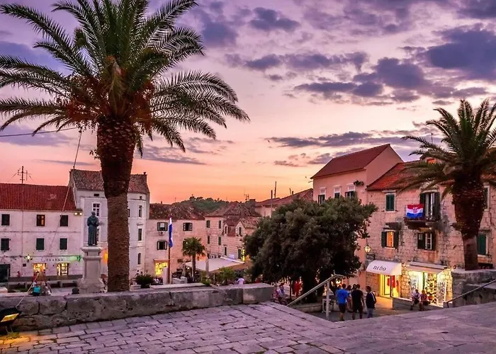 Center Nest * Makarska