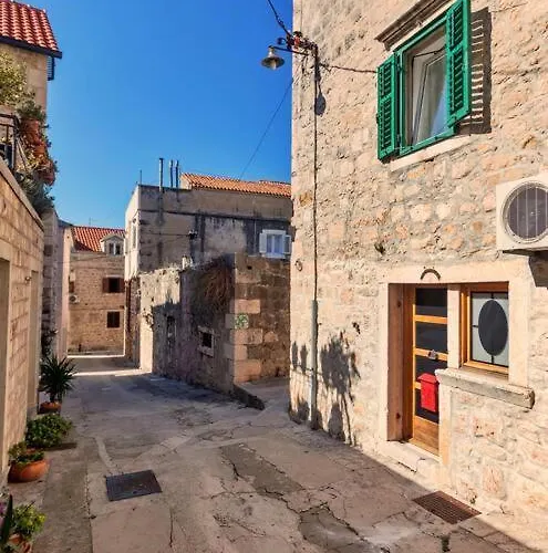 Center Nest Апартаменти *